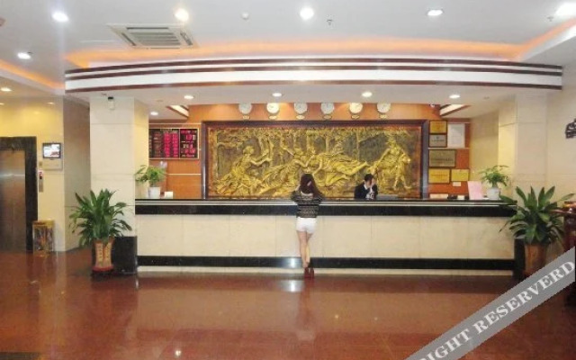 Guangfei Movie Theme Hotel (Yangjiang Baili Square Mojiang Road)