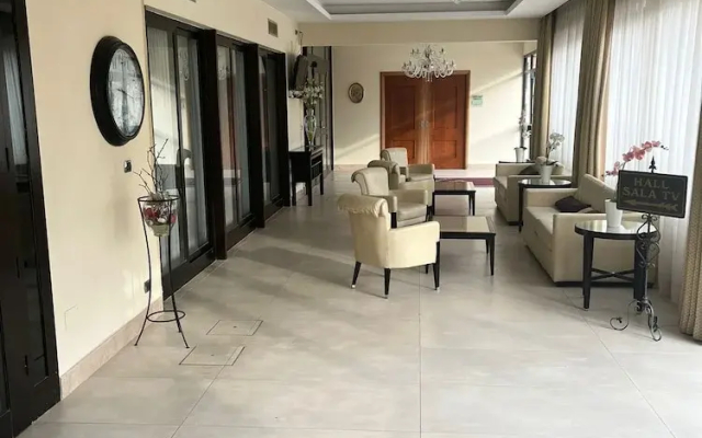 Pisani Hotel