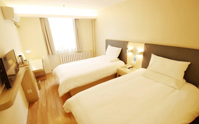 Yitel Hotel