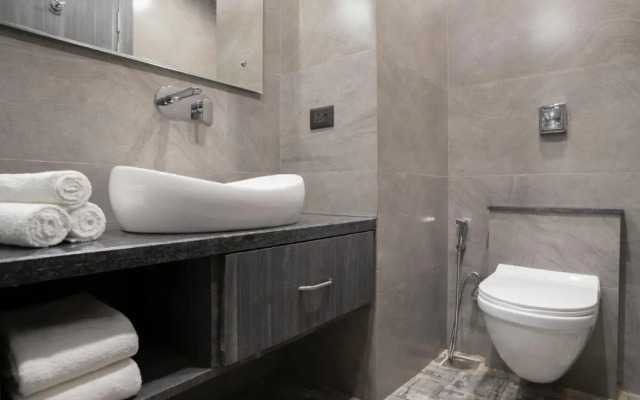 OYO 2440 Palm Grove