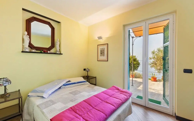 Lovely Apartment in Villa With Garden