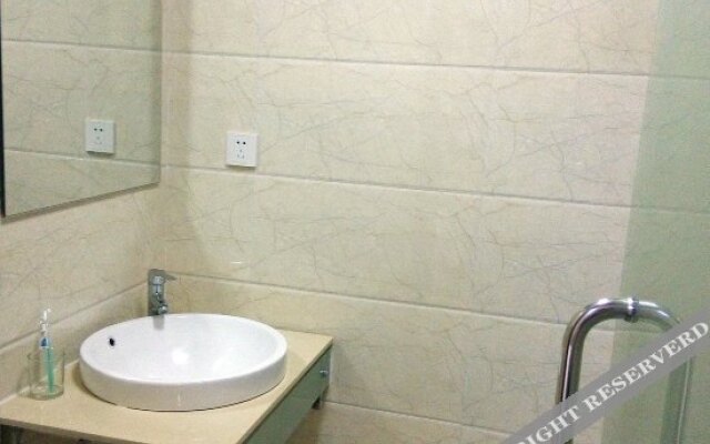 Hongshanhu Business Hotel