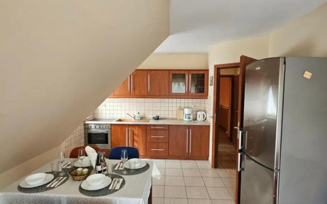 Easy Apartmanhaz