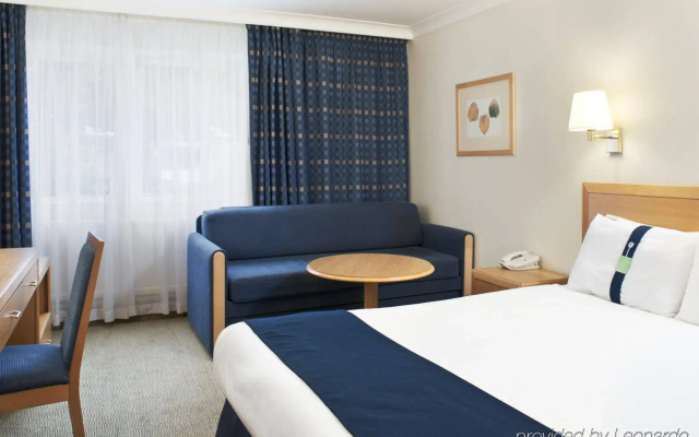 Holiday Inn Swindon by IHG