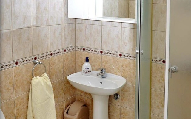 Immaculate 4-bed House in Lumbarda