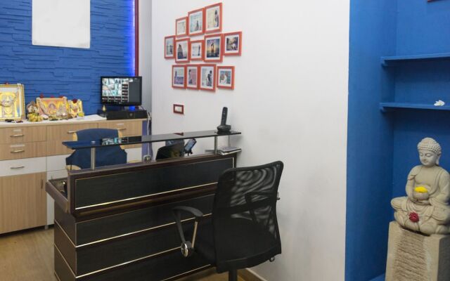 OYO 6144 Hotel M Plaza