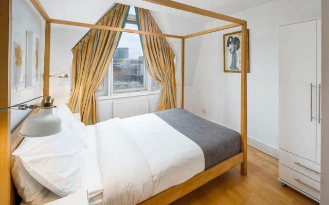 1 Bedroom Penthouse in Farringdon