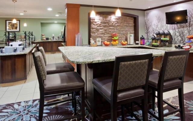 Staybridge Suites MPLS-Maple Grove/Arbor Lakes by IHG