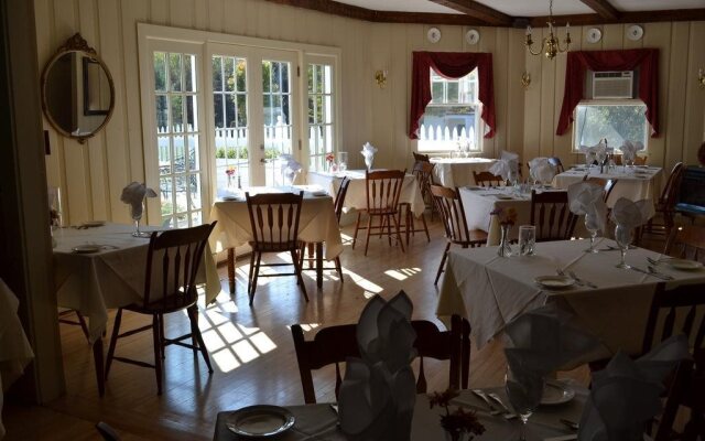 Lovett's Inn and Restaurant