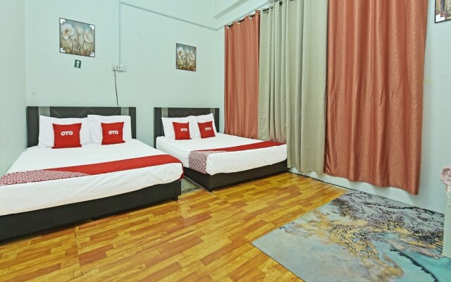 OYO 90431 Cz Hotel