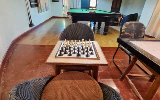 Country Club Wildlife Resort