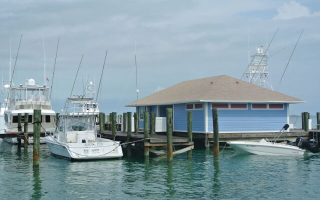 Romora Bay Resort & Marina