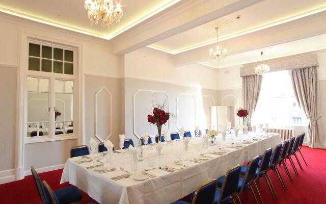 Hayes Hotel