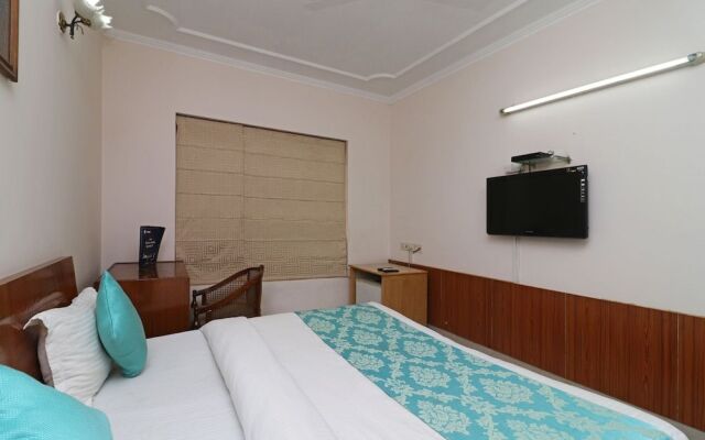 OYO 10585 Hotel Shubhdeep Aashiyana 2