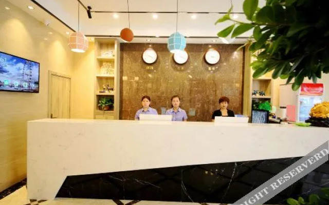 Shengsi Xianting Boutique Hotel (Xi'an Fengqiyuan Metro Station)