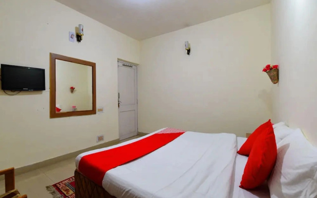 OYO 13732 Home Cozy Near Mall Aleo Manali