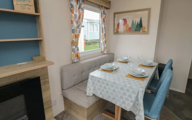 No30 Elm Rise