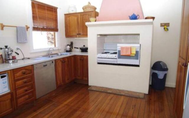 Berry, 16 East Street