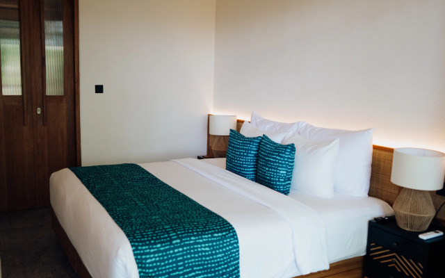 Deep Roots Dive & Yoga Resort