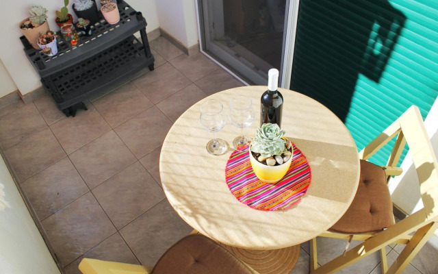 Entire rental unit LIMA *free parking space