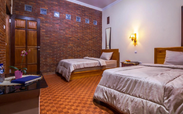 Maher House Borobudur