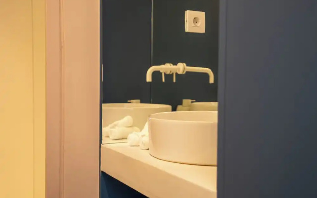Neo Suites