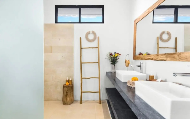 Villa New York - 4 BDR Pool Luxury Villa, next to The Forge Bali – Guest Rooms – Kerobokan Kelod