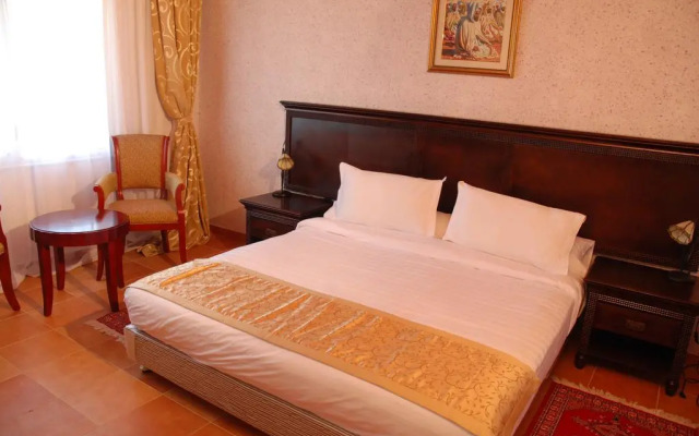 New Beach Hotel & Thalasso