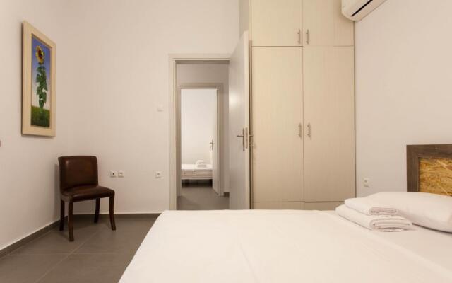 Renovated 2025 5 Bdr House Near Acropolis - New Beds Terrace Green Yard