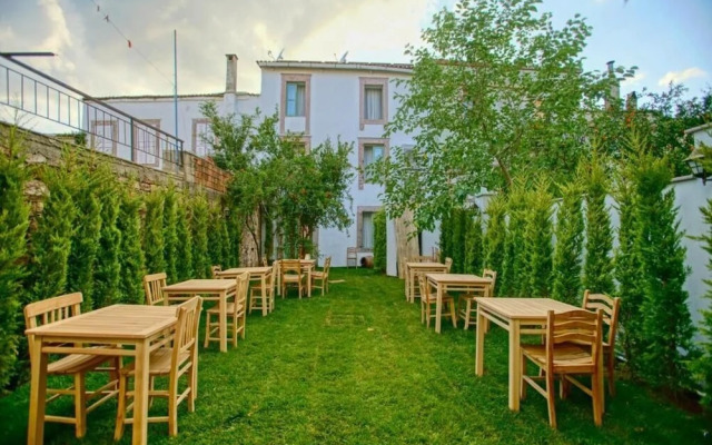 Ayisigi Otel