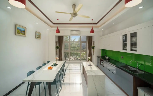 D&C House - Near My Khe Beach