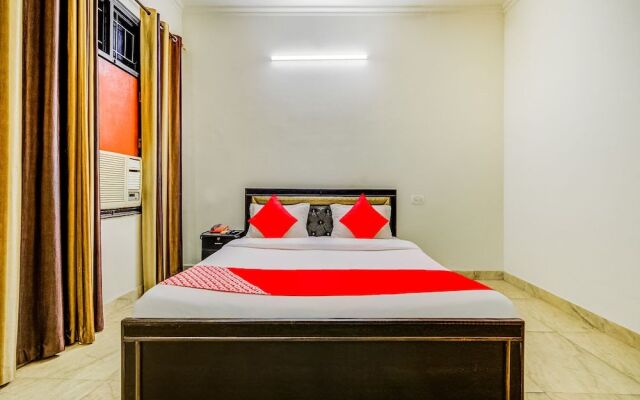 Oyo 30398 Hotel Royal Residency