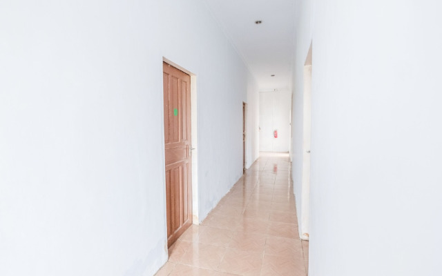 Zhafira Guest House by OYO Rooms