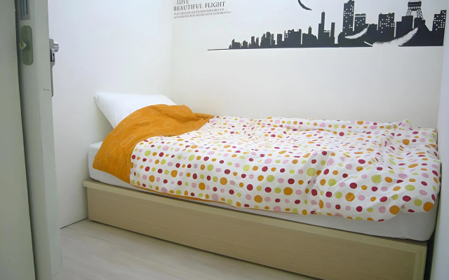 Pineapple Backpackers Hostel