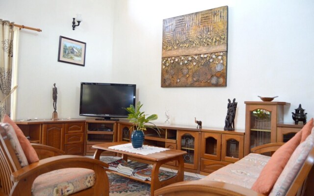 Villa With 5 Bedrooms in Machabee, With Pool Access, Enclosed Garden a