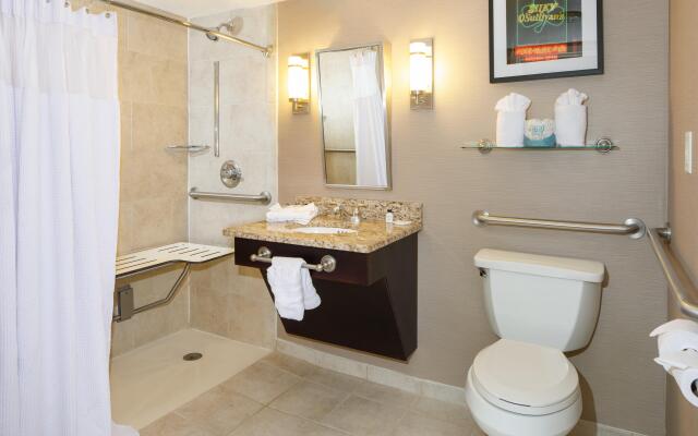 Crowne Plaza Memphis Downtown Hotel by IHG