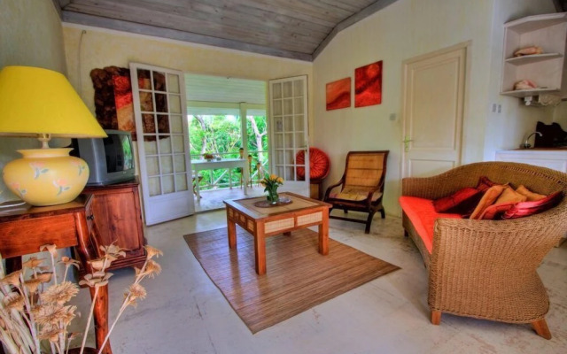 Bougainvilla Hotel