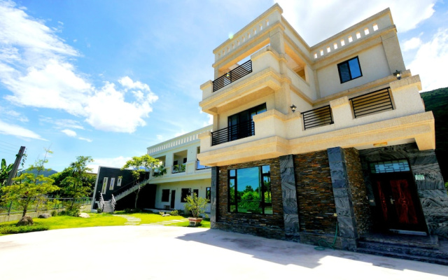 Feng Ye House