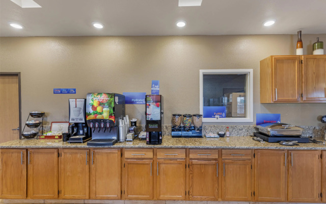 Best Western Firestone Inn & Suites