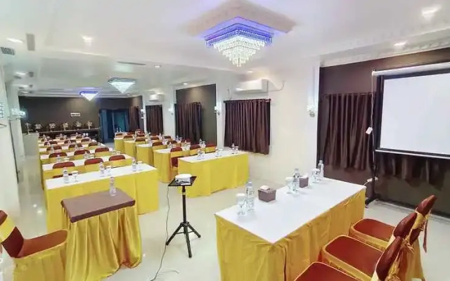 The Rich Hotel Penajam Town