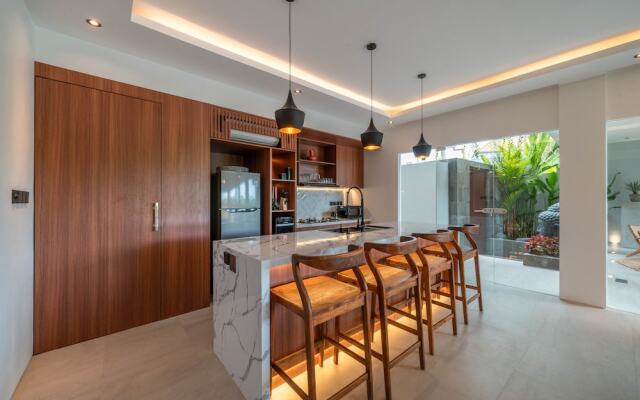 Villa Luna - 4BR in Pererenan