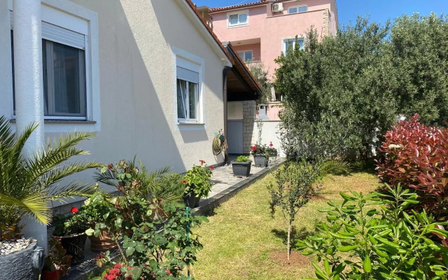 Summer house Pula