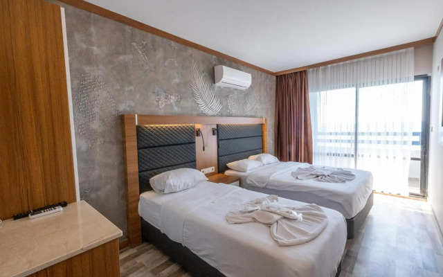 Sunday Beach Hotel