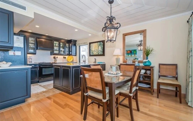 Sea Oats 111 2 Bedroom Condo by RedAwning