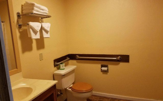 Grays Harbor Inn & Suites