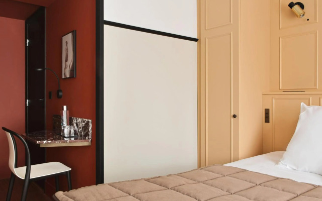 New Hotel Lafayette