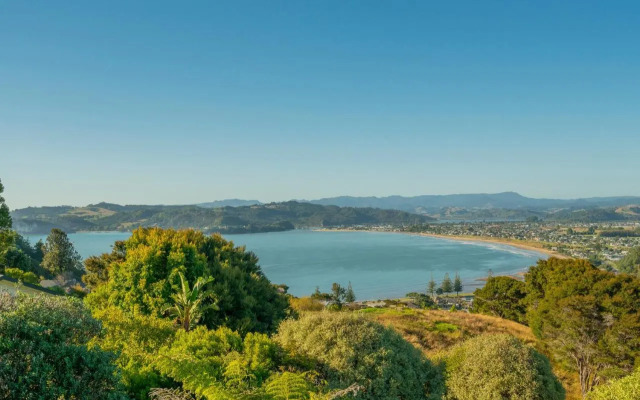 Sensational on Centennial - Whitianga Holiday Home
