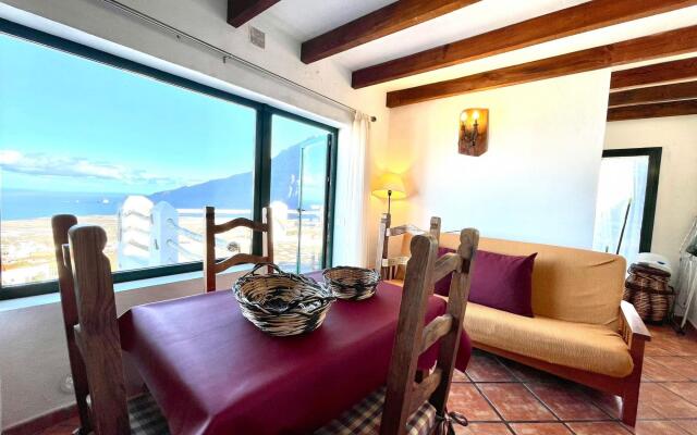 Apartamento en casa rural, Wifi, BBQ y vistas al mar