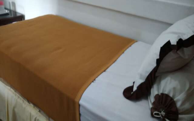 Hotel Blang Raya by OYO Rooms