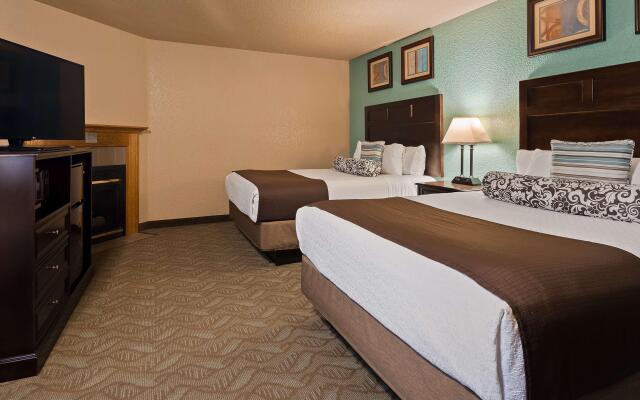 Best Western Plus Bayshore Inn